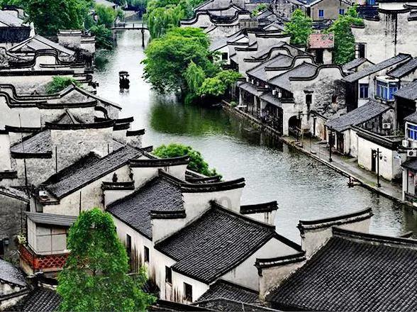 逃离神秘海底世界